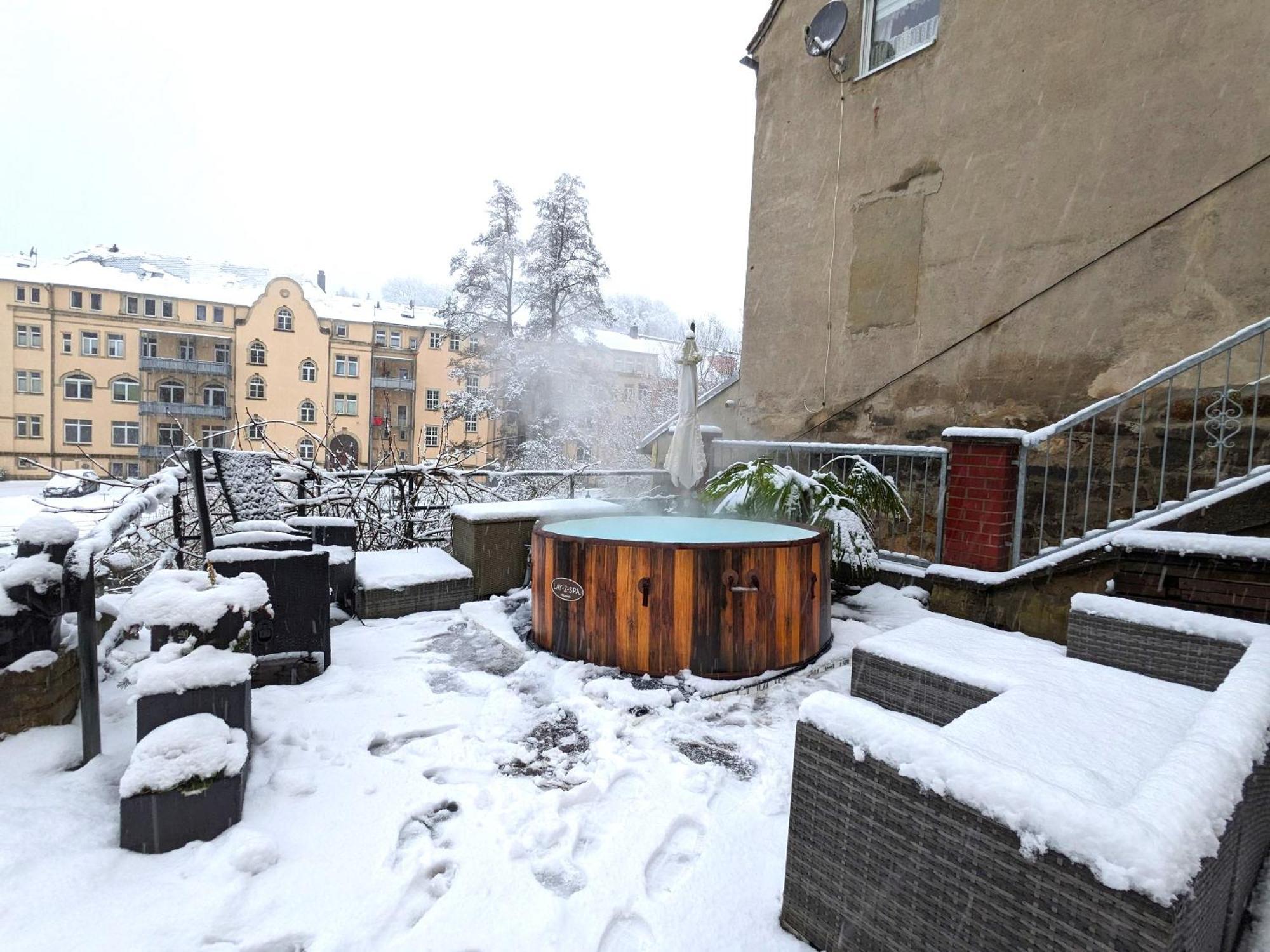 F1 - Urlaubsmagie - Helle Wohnung Mit Sauna & Pool & Whirlpool Sebnitz Exterior photo