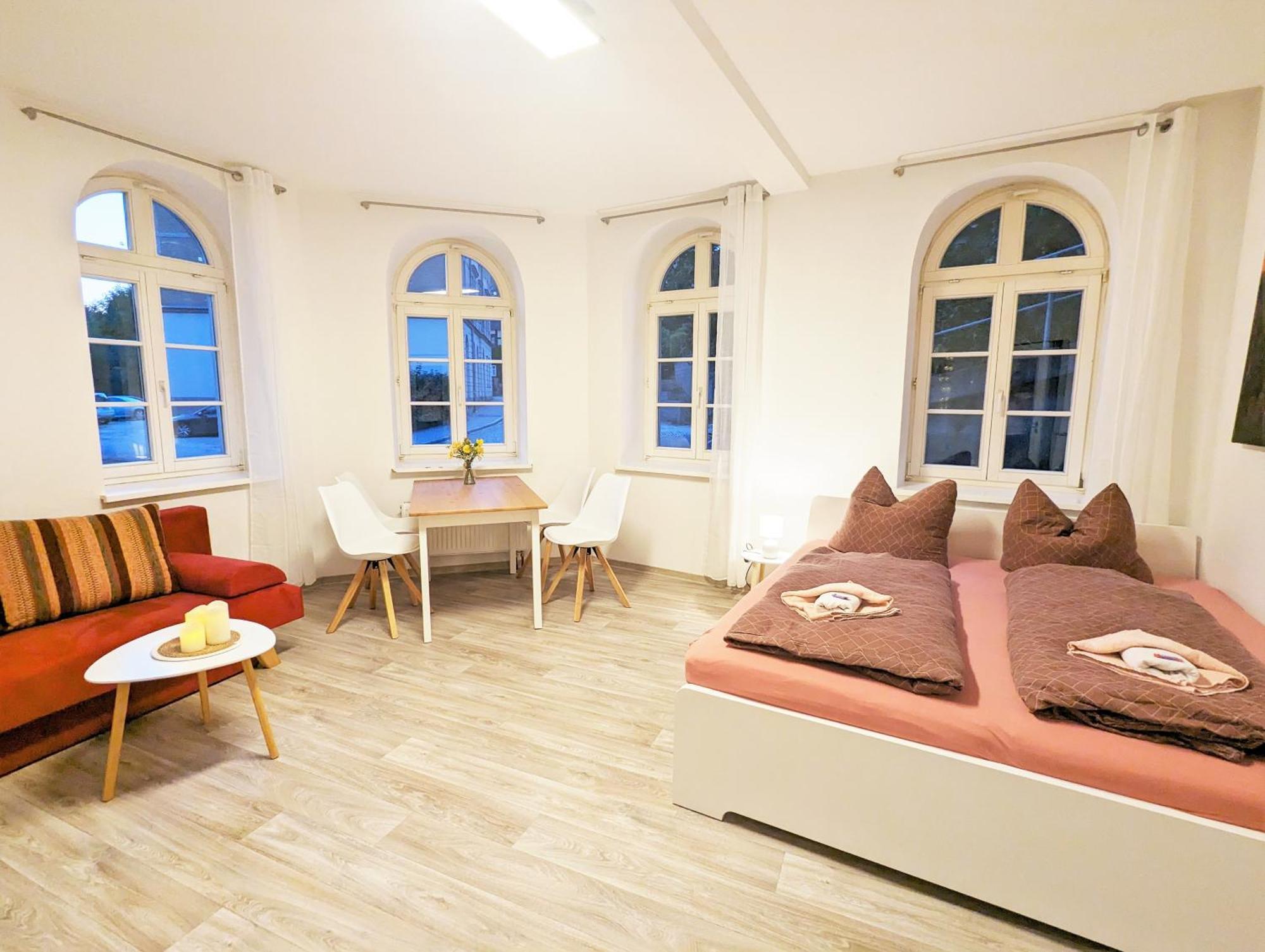 F1 - Urlaubsmagie - Helle Wohnung Mit Sauna & Pool & Whirlpool Sebnitz Exterior photo